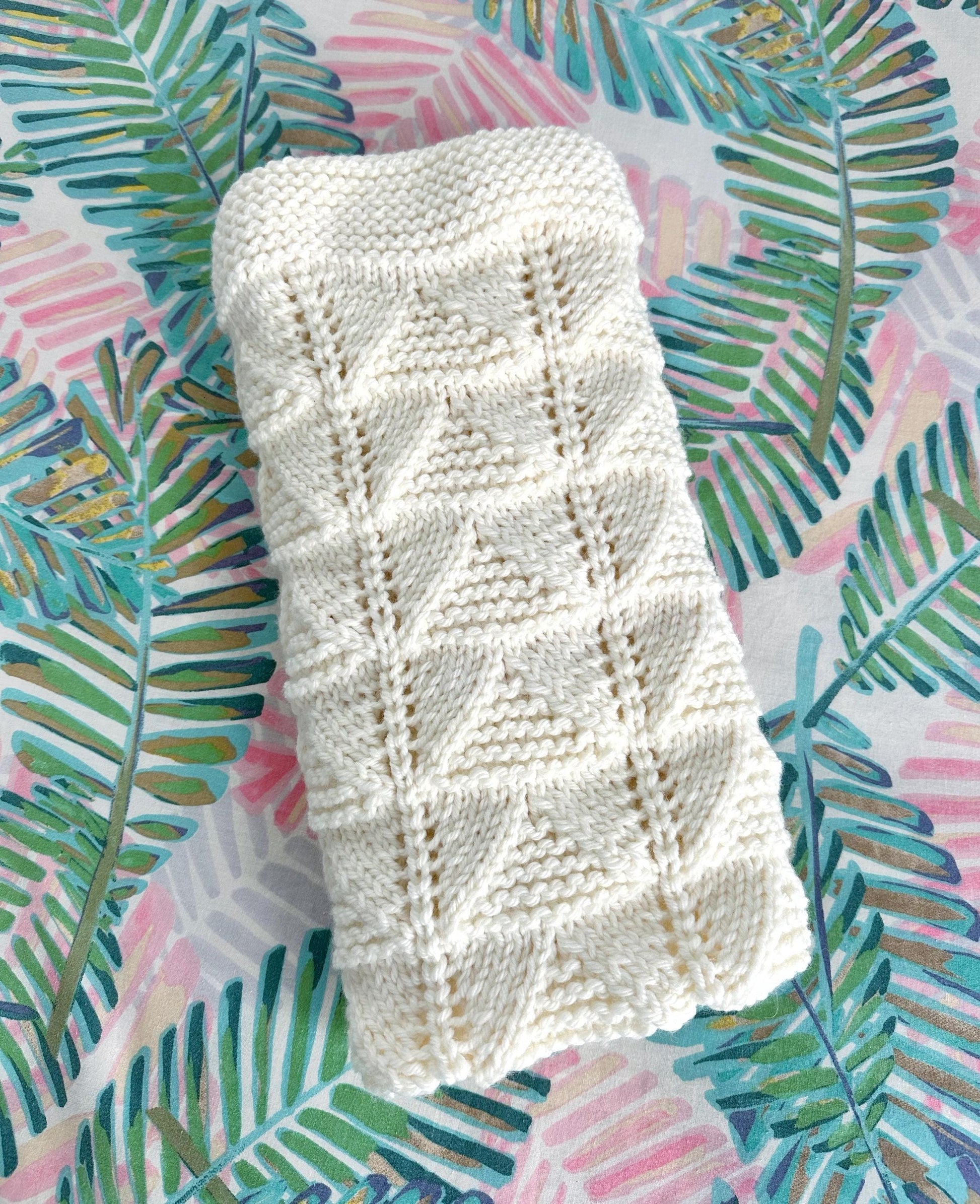 arrow baby blanket knitting pattern folded blanket detail
