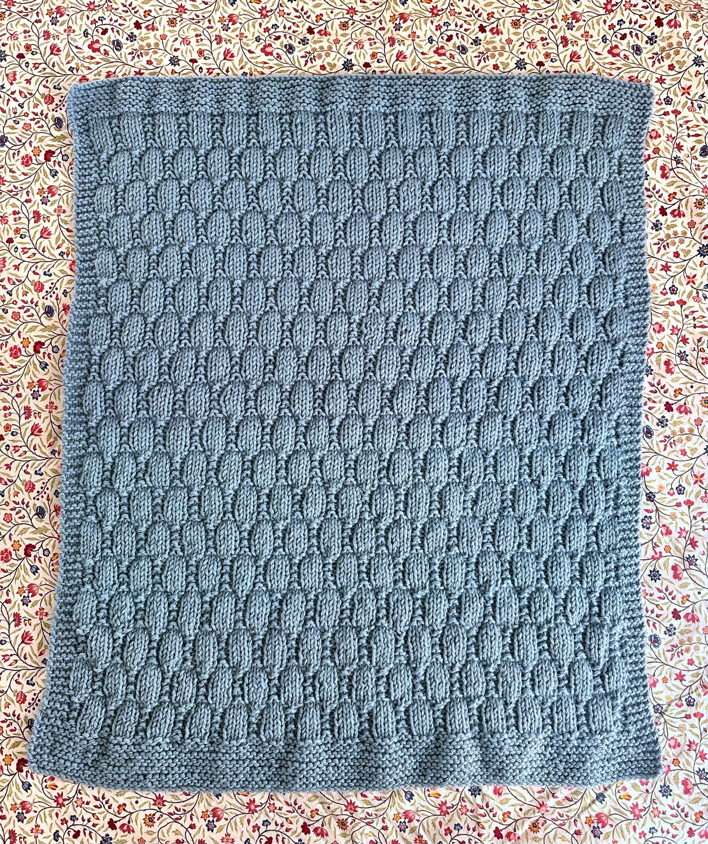 beehive baby blanket knitting pattern full blanket view blue