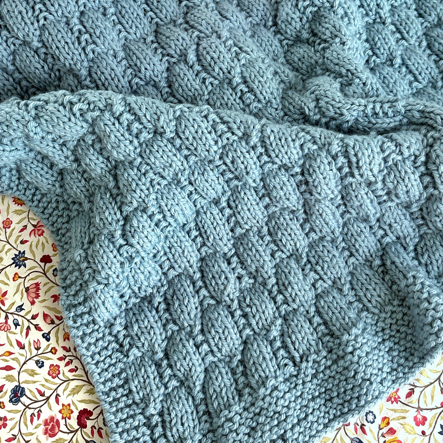 beehive baby blanket knitting pattern textured knit design blue
