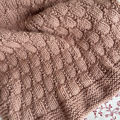 beehive baby blanket knitting pattern soft neutral color