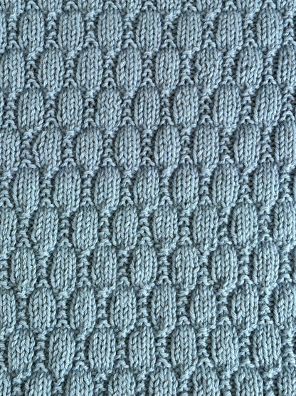 beehive baby blanket knitting pattern beehive stitch texture blue