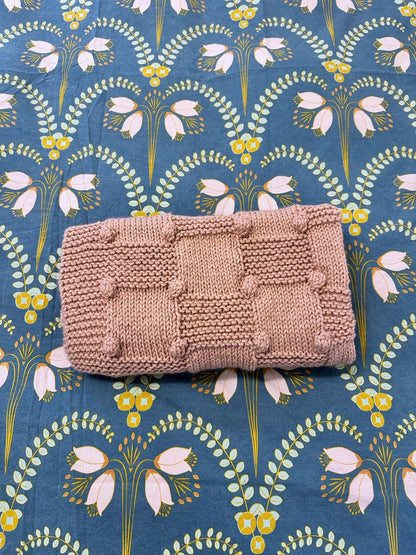 bobble baby blanket knitting pattern folded blanket detail