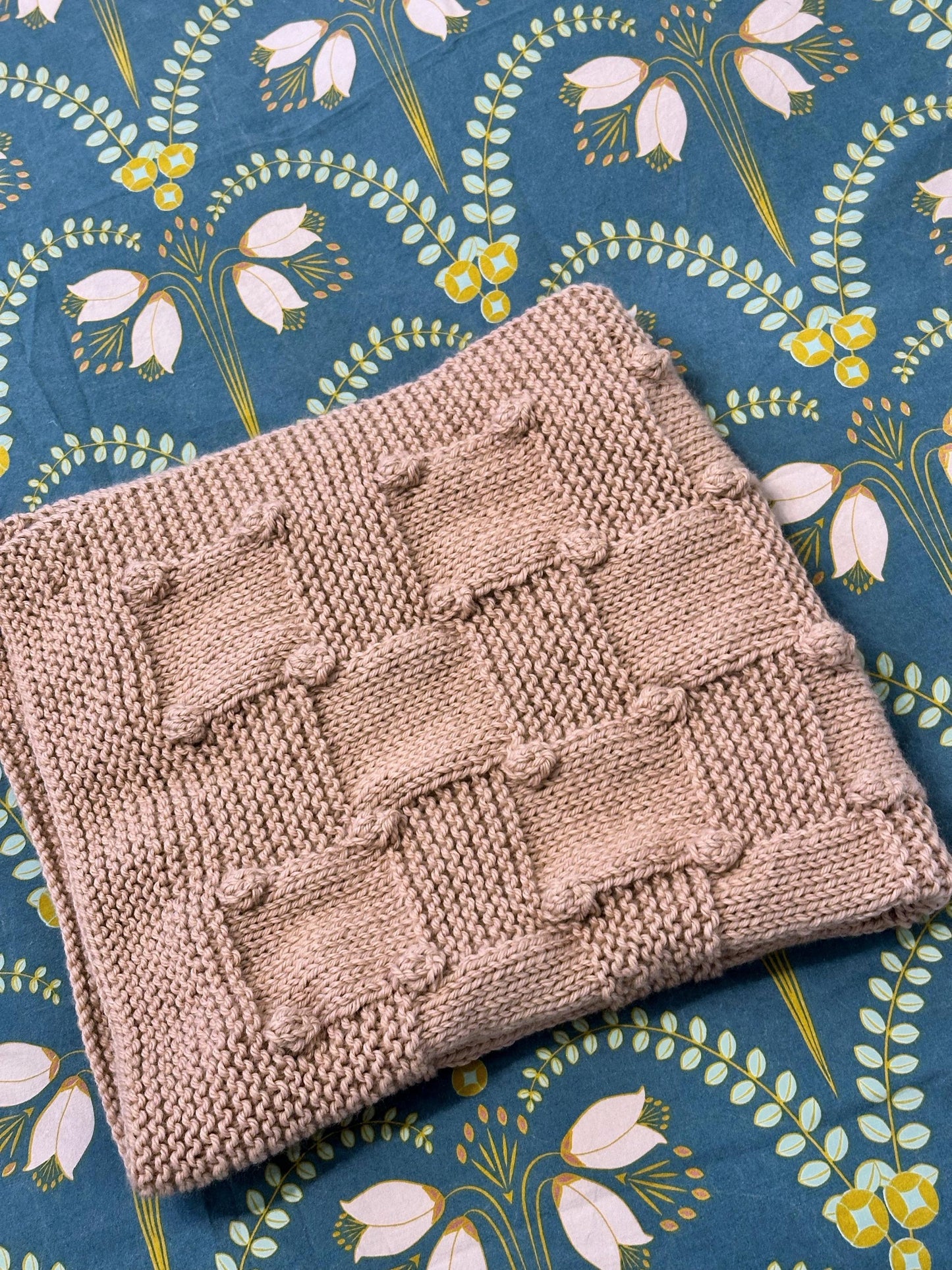 bobble baby blanket knitting pattern soft neutral pink blush