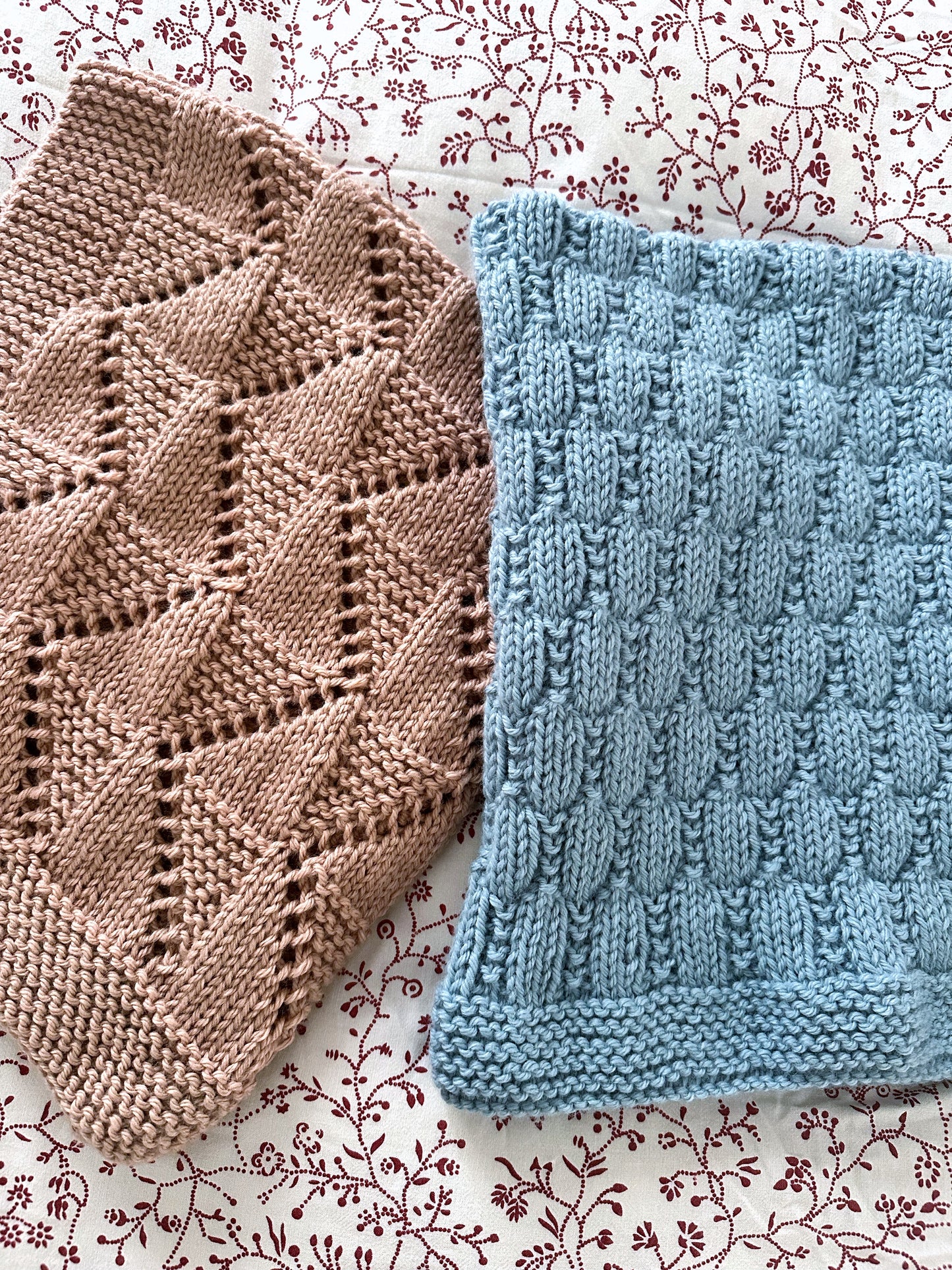 zig zag and beehive baby blanket knitting patterns textured detail